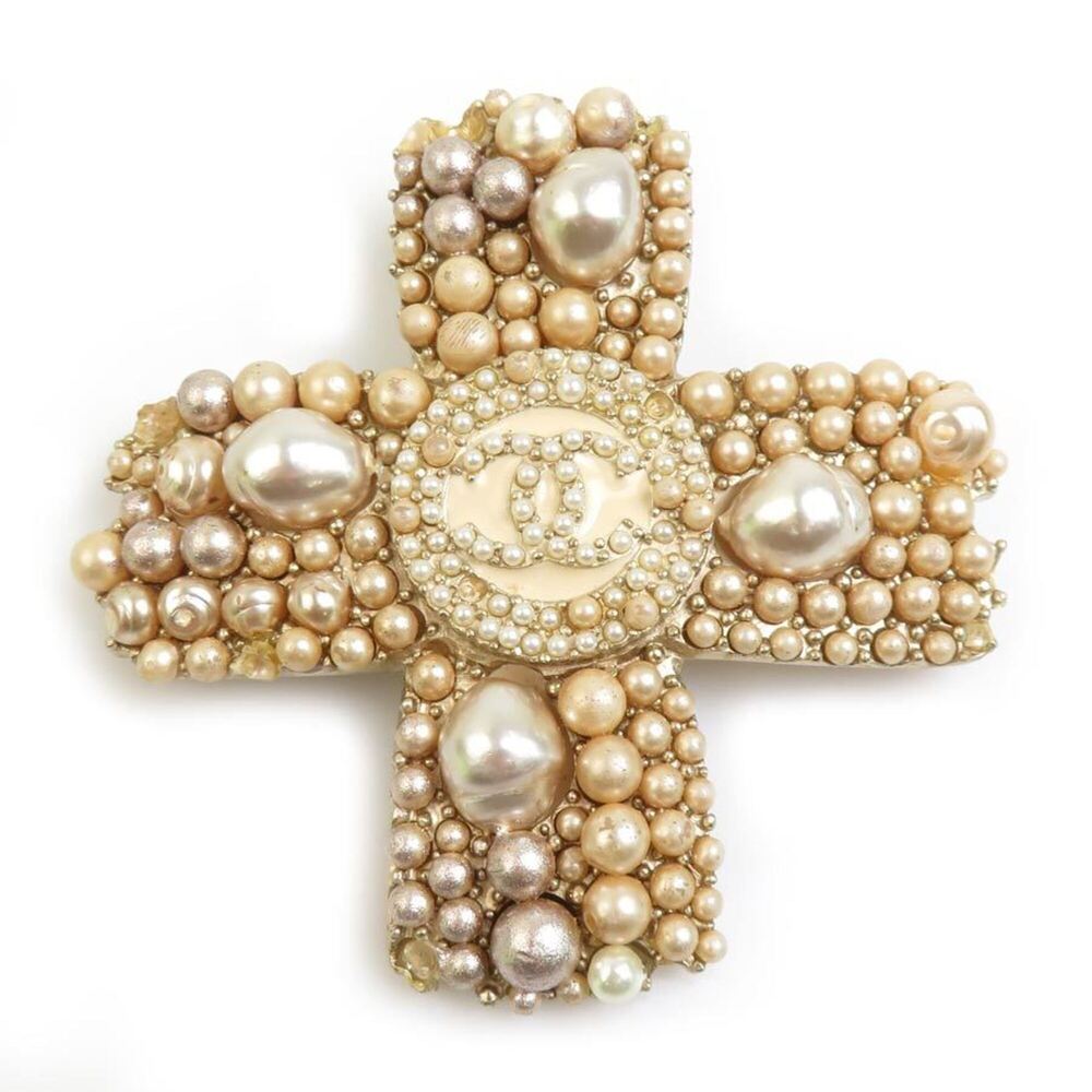 CHANEL Gold Pearl Brooch